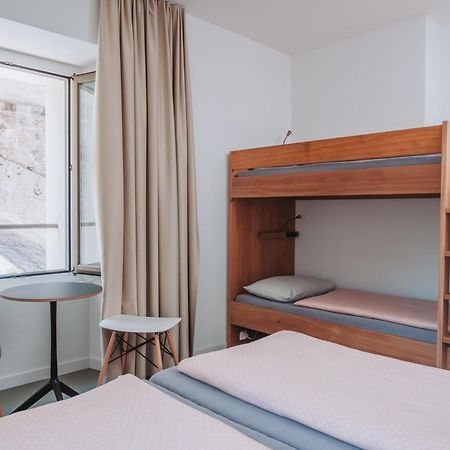 Montreux Youth Hostel Ngoại thất bức ảnh