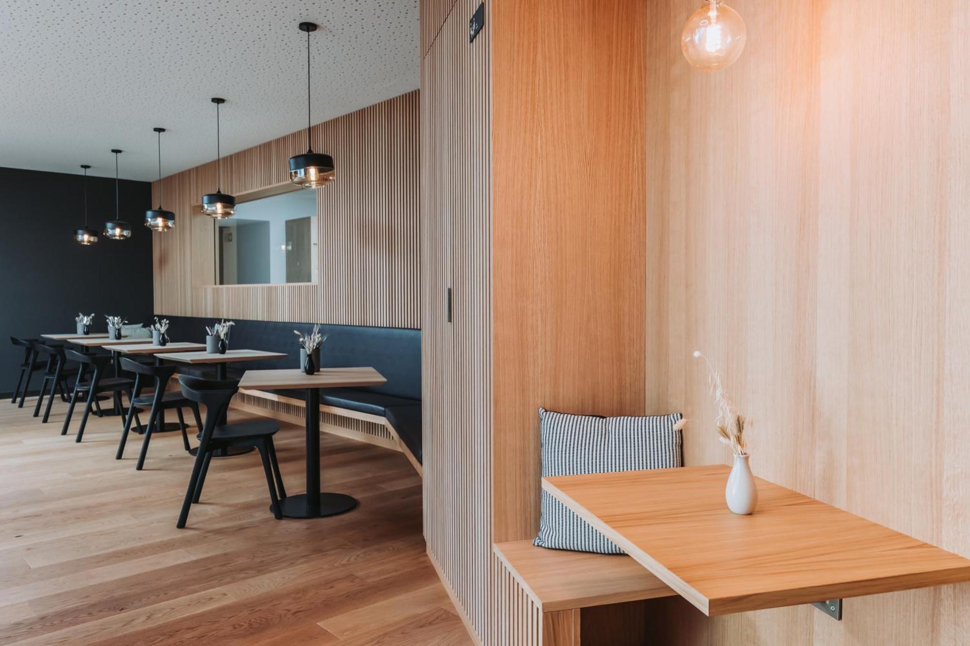 Montreux Youth Hostel Ngoại thất bức ảnh