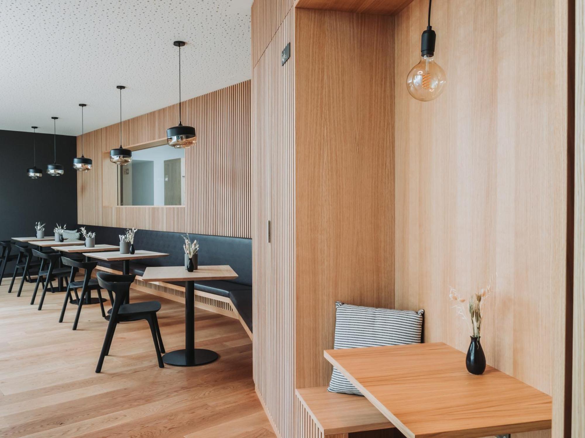 Montreux Youth Hostel Ngoại thất bức ảnh