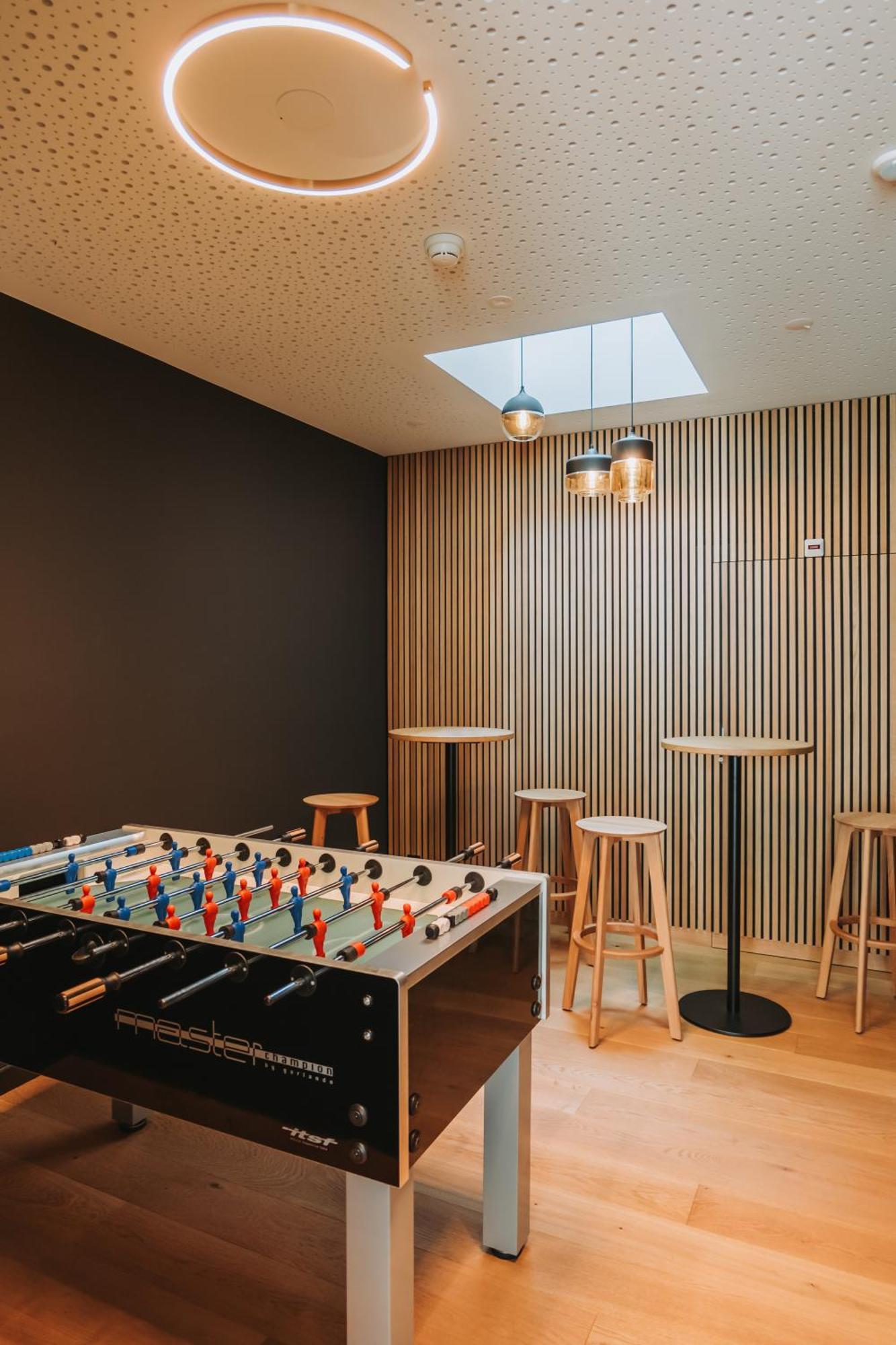 Montreux Youth Hostel Ngoại thất bức ảnh
