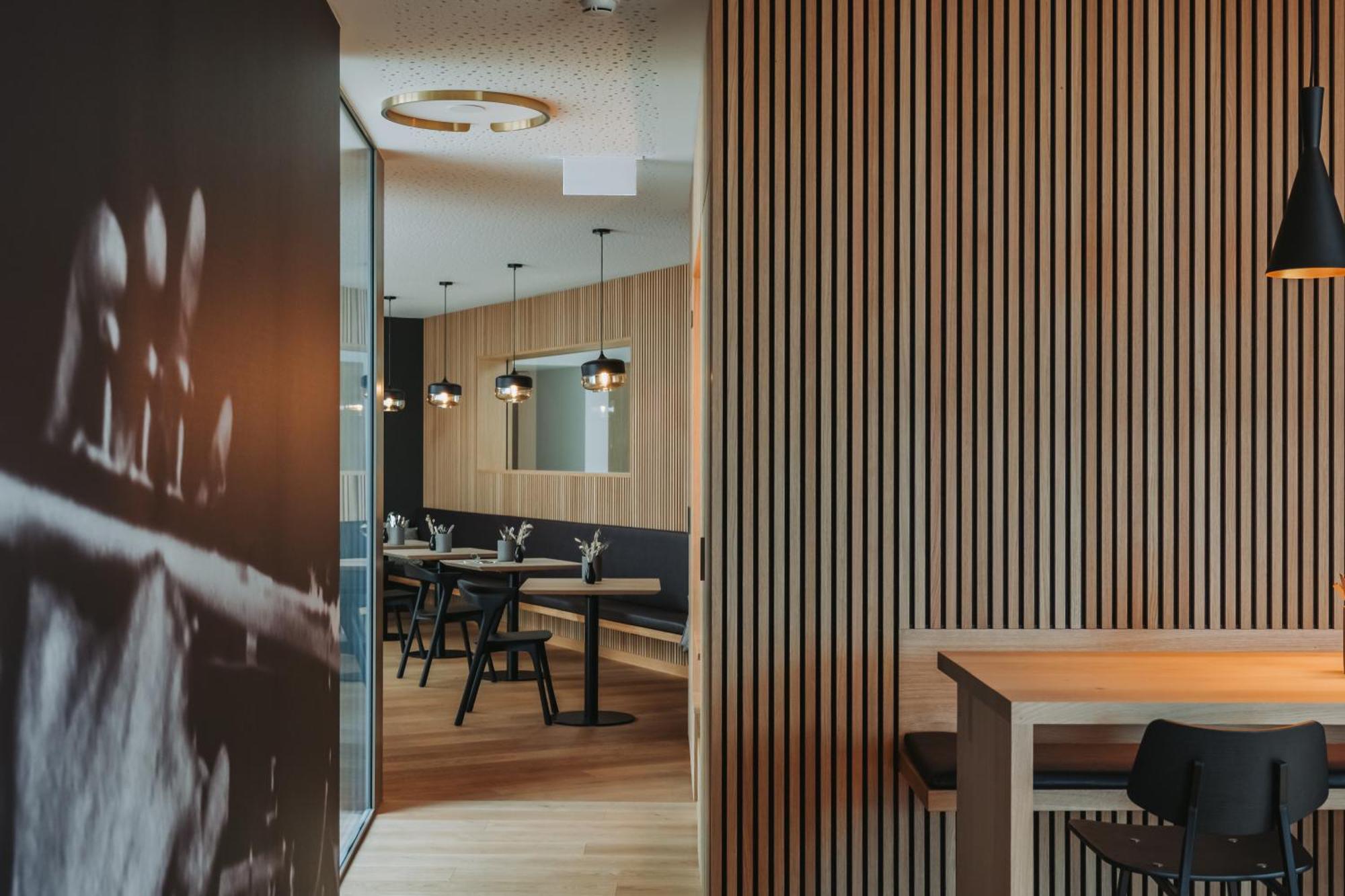 Montreux Youth Hostel Ngoại thất bức ảnh